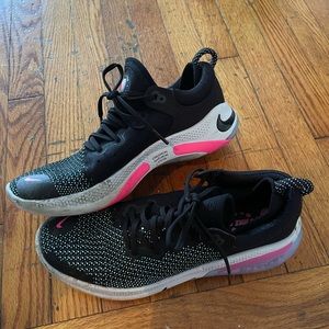 Nike Joyride Running Shoe